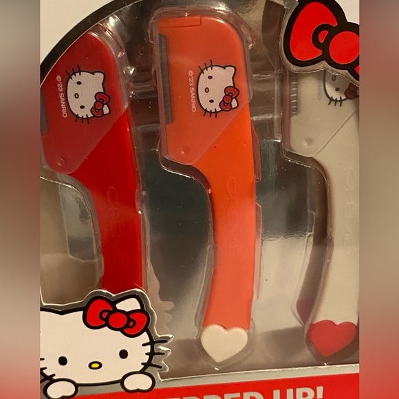 NWT•The Crème Shop x Hello Kitty derma-plane 3pk razors - Picture 3 of 4